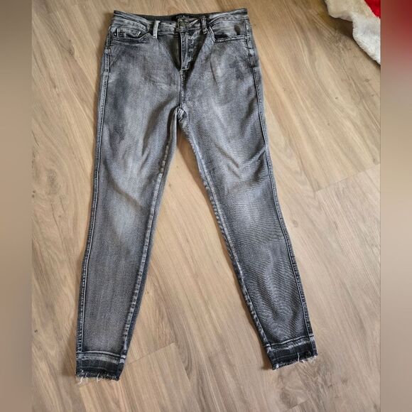 Judy Blue Denim - Judy Blue Women's Charcoal Skinny Jeans sz 13